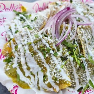 CHILAQUILES VERDES