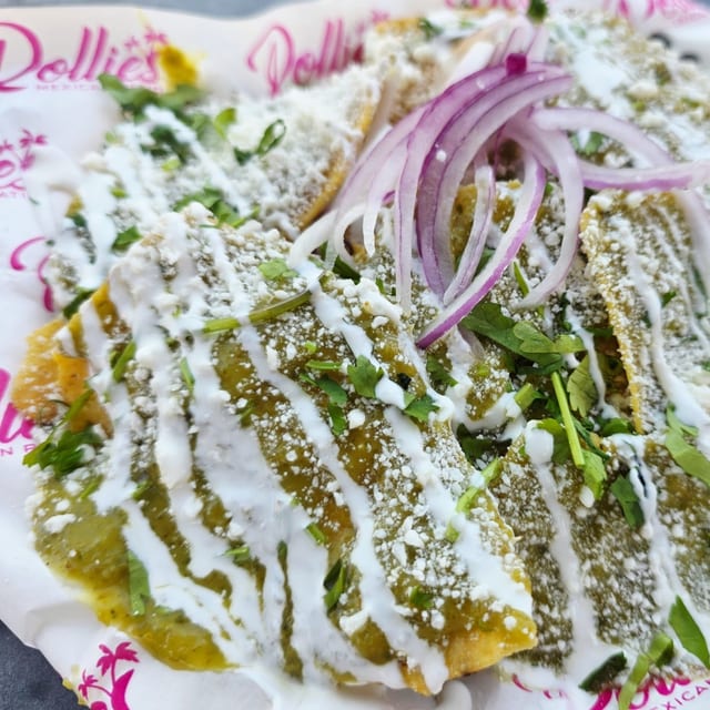 CHILAQUILES VERDES.